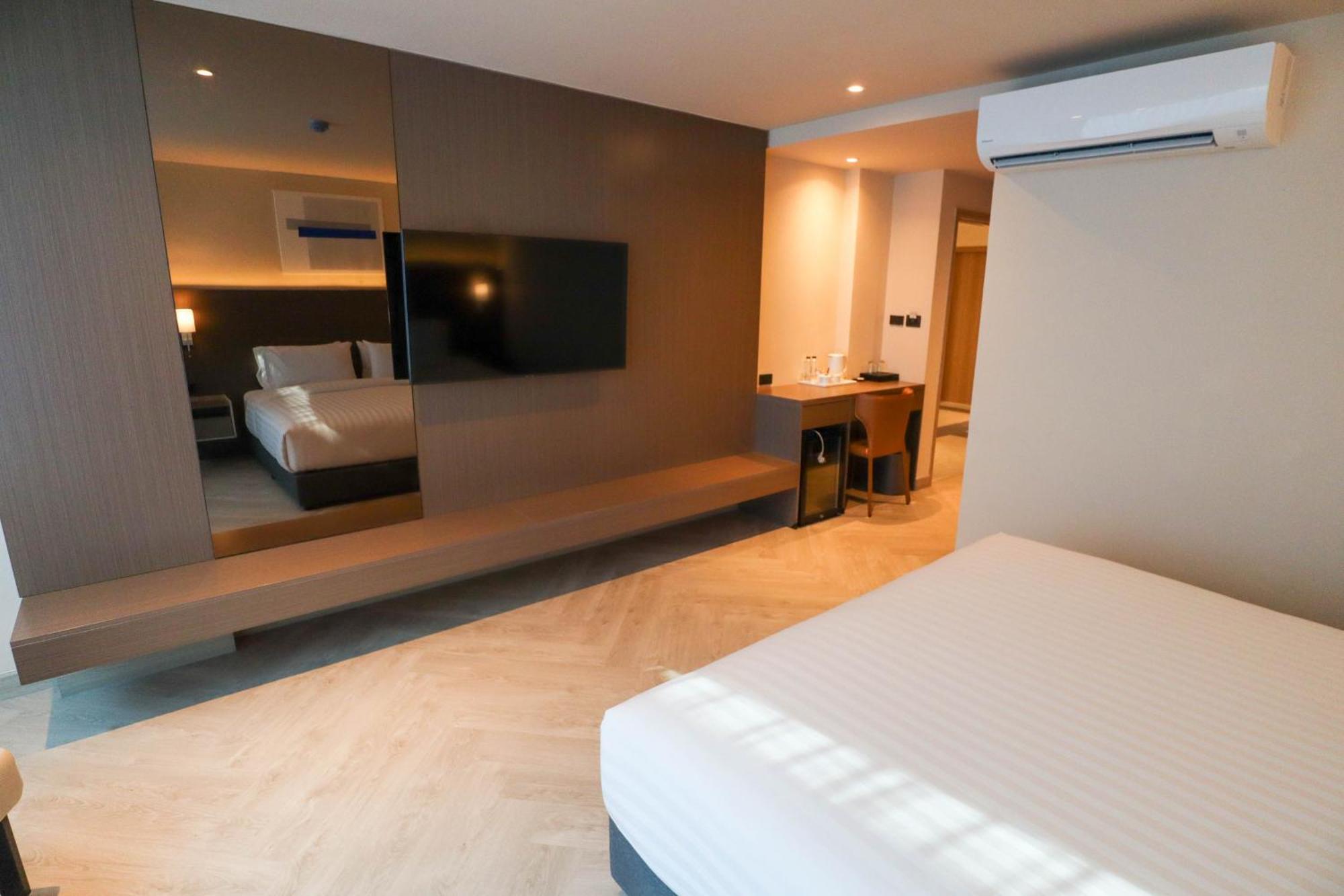 Hotel The One Cozy Living Pattaya Exterior foto